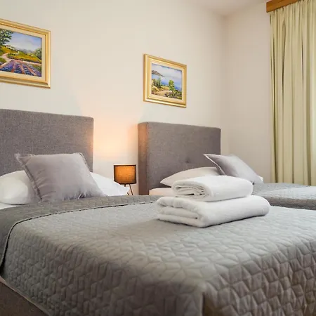 Boutique Kican 4*